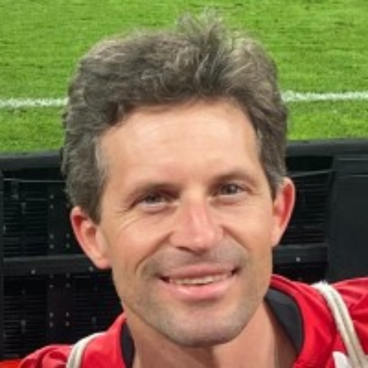 Mikel Moisen (colors)