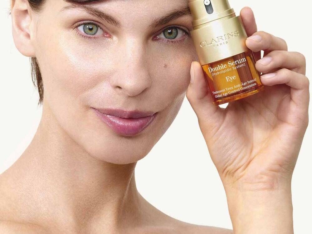 Clarins-image-1-ratio-4x3-2